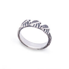 Женское серебряное кольцо «Листочки на веточки» 10101-1