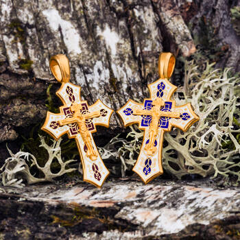 Нательный крестик православный с эмалью «Распятие Господа нашего Иисуса Христа с орнаментом» (арт. KRSPE0703)